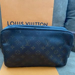 1 DAY ONLY SALE! Louis Vuitton Monogram Canvas Trousse Toiletry Bag 12” x 7”